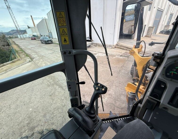 CATERPILLAR 140M AWD 6x6